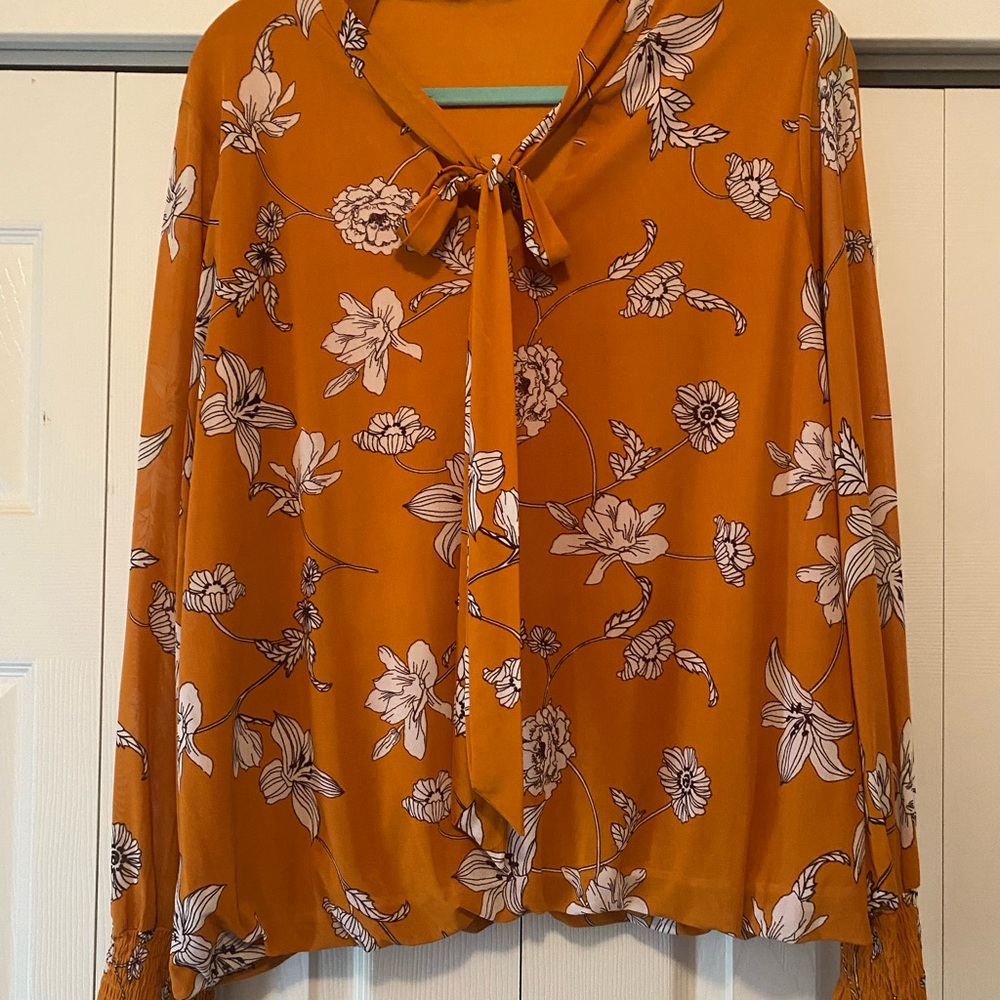 Chic Floral Tie-Neck Blouse - Orange